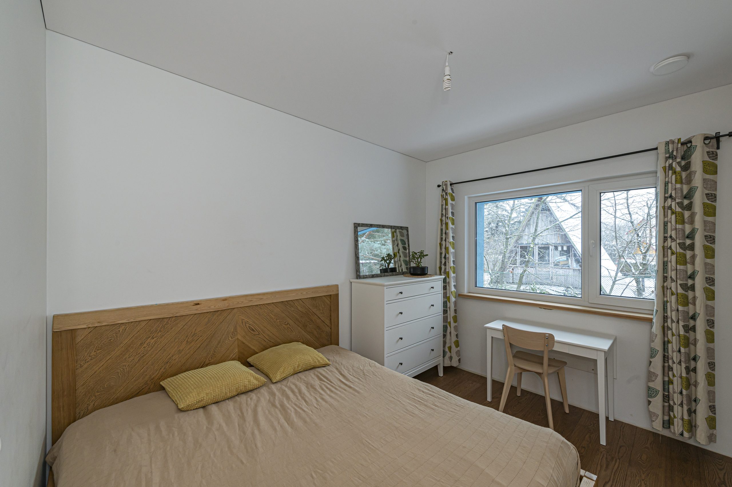 A+ klasės namas tarpe pušynų ir Neries (Salupiai)