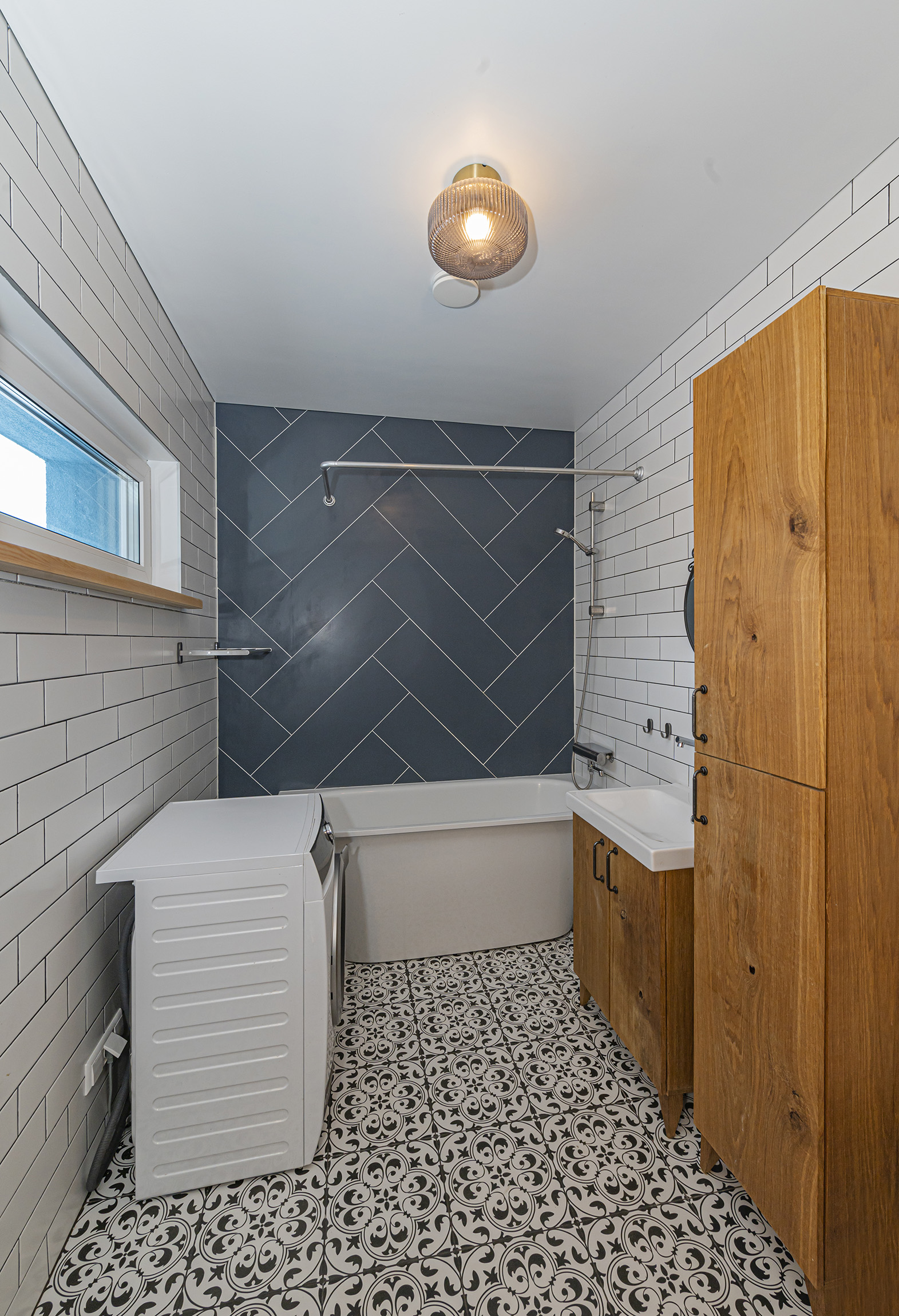 A+ klasės namas tarpe pušynų ir Neries (Salupiai)