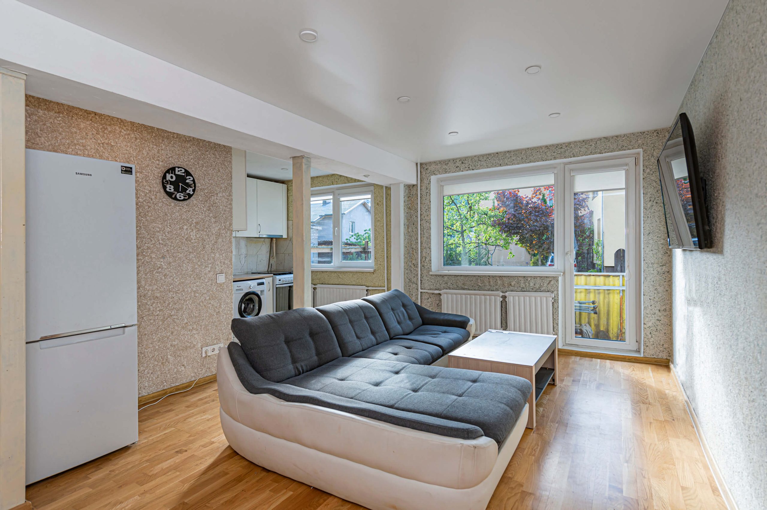 PARDUODAMAS DVIEJŲ KAMBARIŲ BUTAS