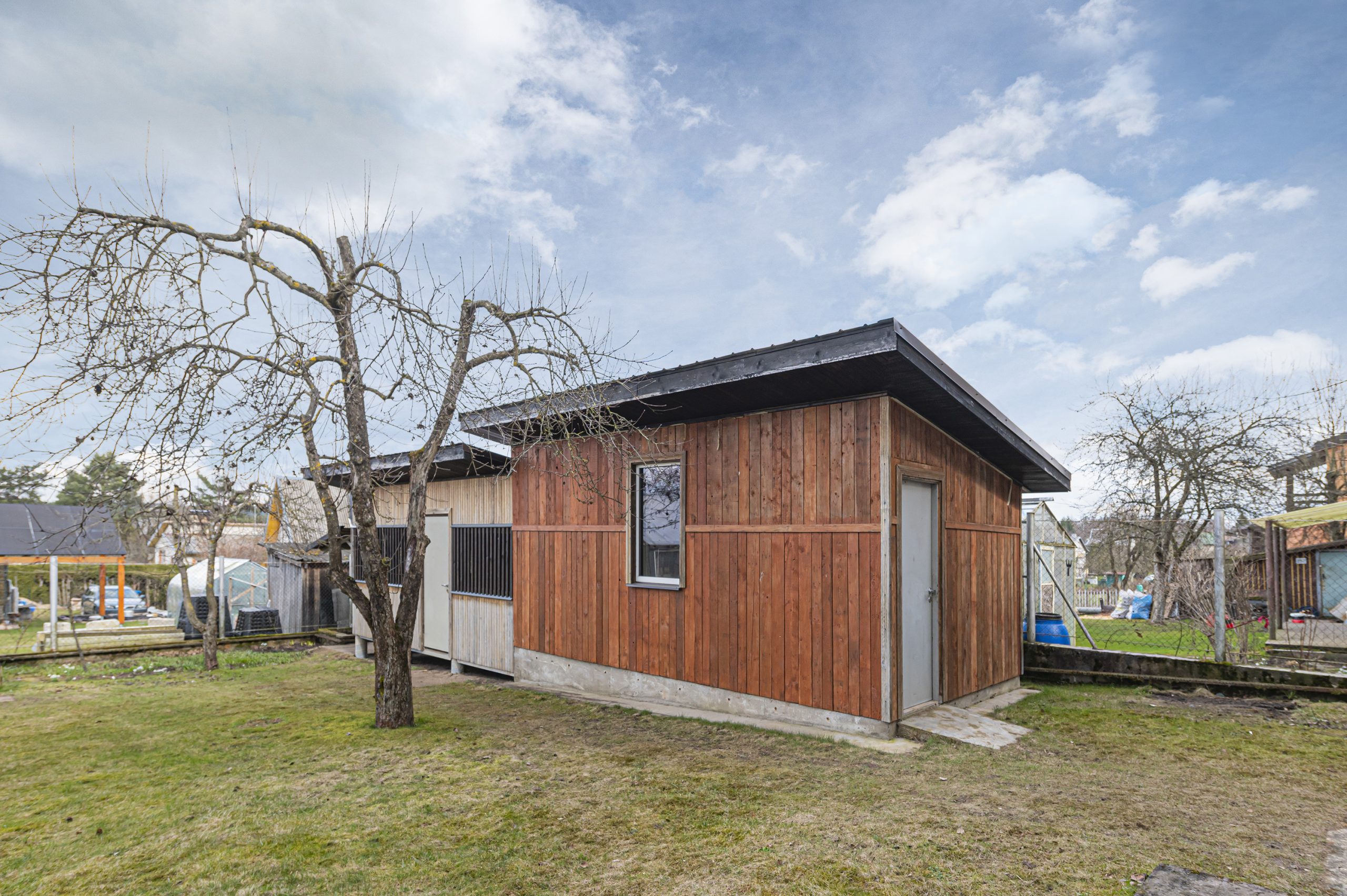 Labai tvarkingas sodo namas šalia miško (Bartoniai)!