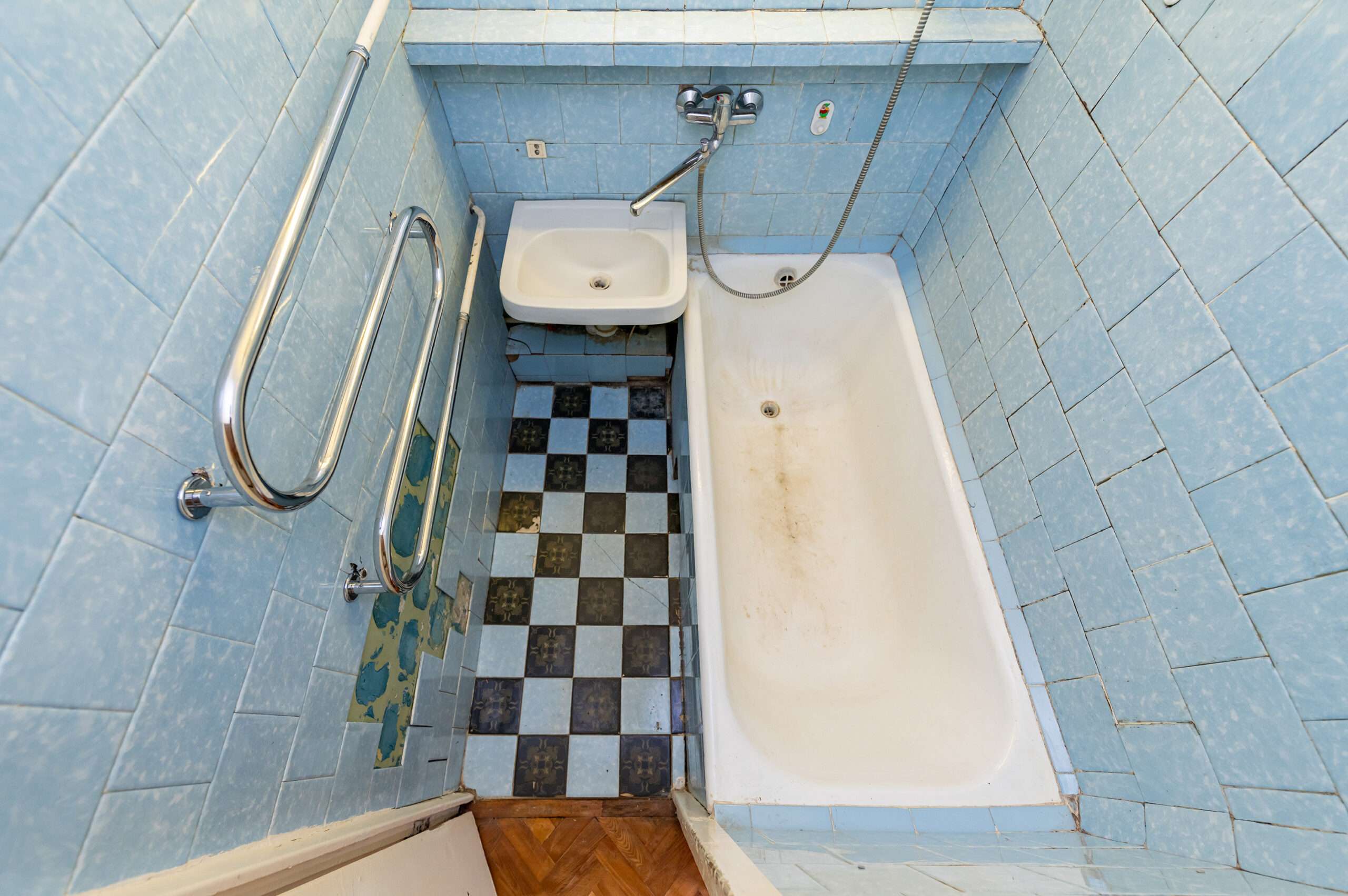 Trijų kambarių butas, besiribojantis su Dainavos parku!