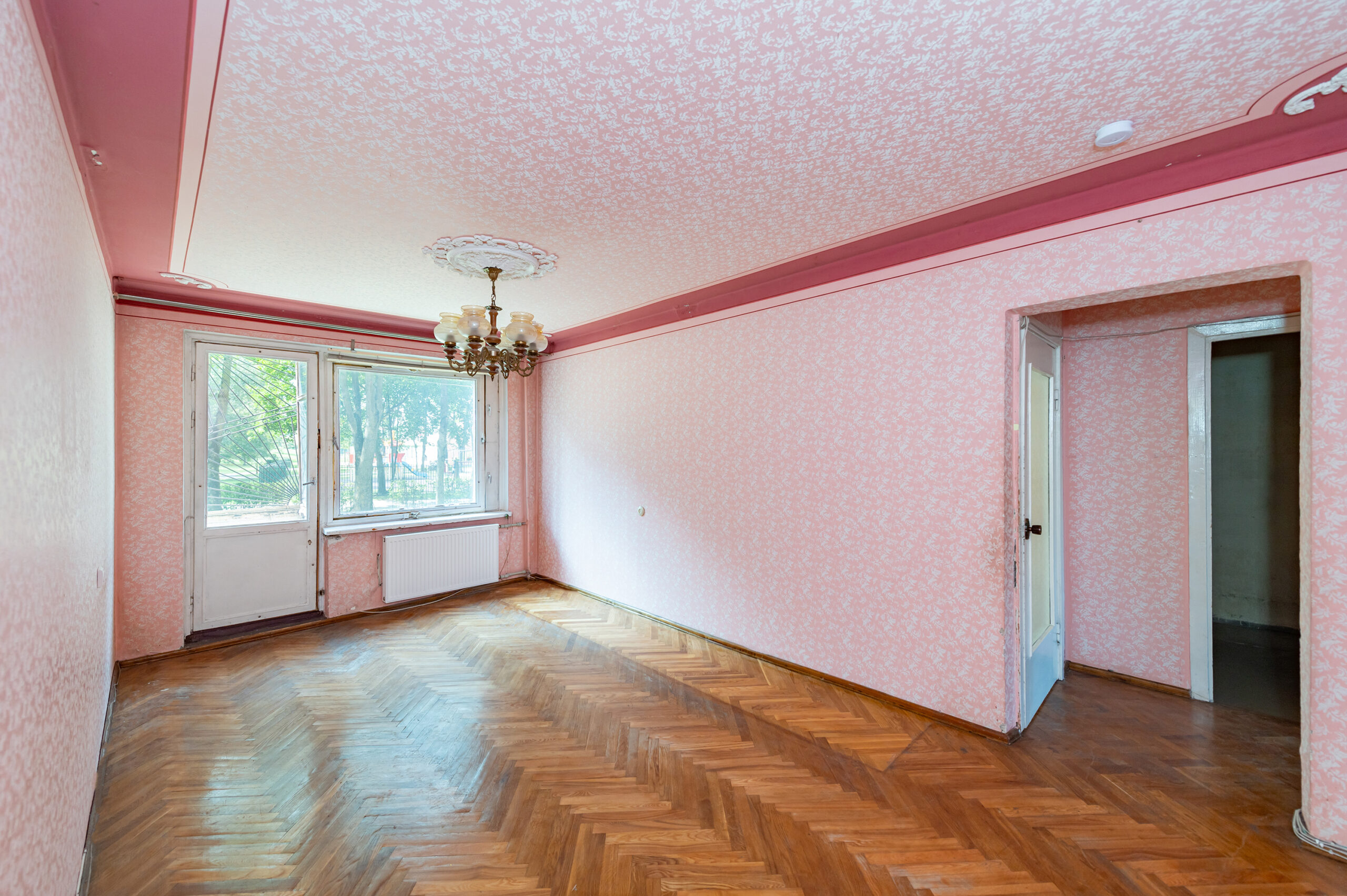 Trijų kambarių butas, besiribojantis su Dainavos parku!