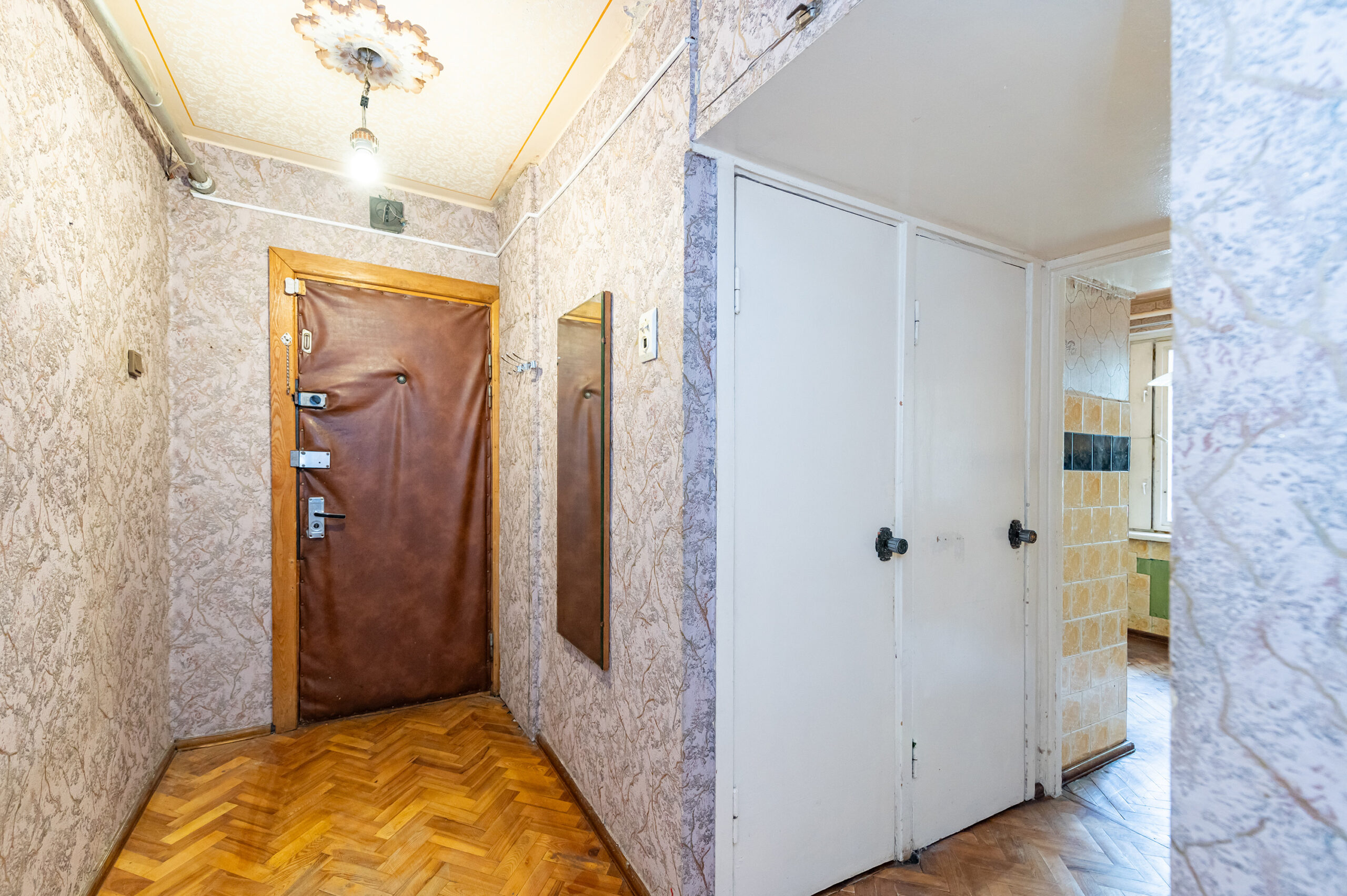 Trijų kambarių butas, besiribojantis su Dainavos parku!