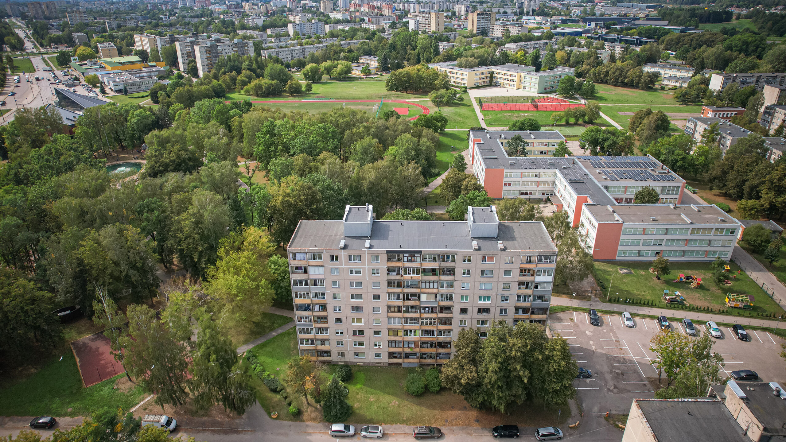 Trijų kambarių butas, besiribojantis su Dainavos parku!