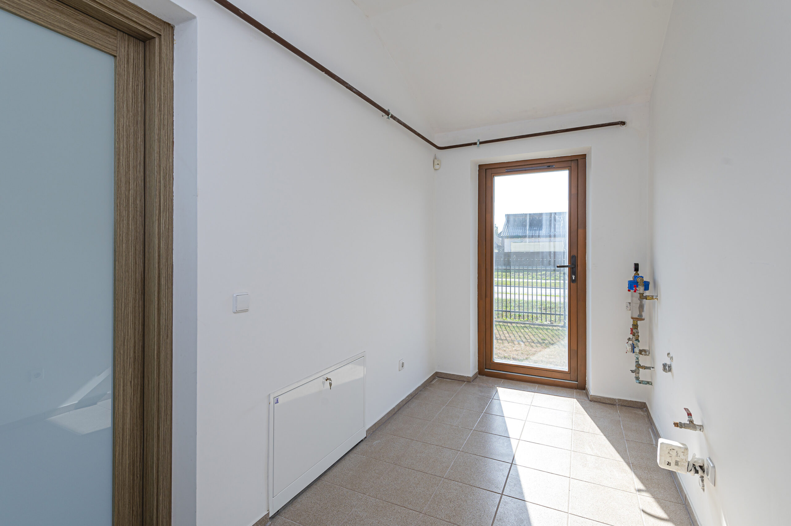 Parduodamas ilgaamžės architektūros namas su garažu Marijampolės mieste