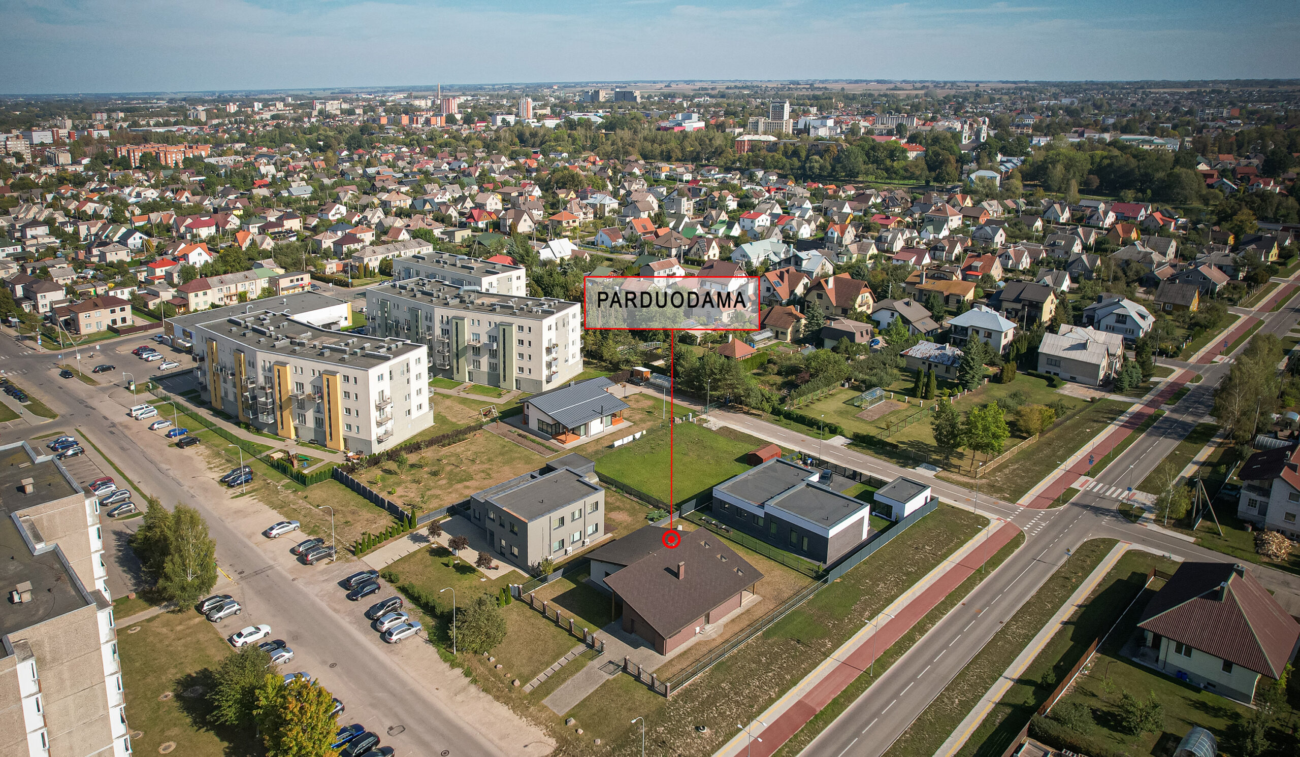 Parduodamas ilgaamžės architektūros namas su garažu Marijampolės mieste