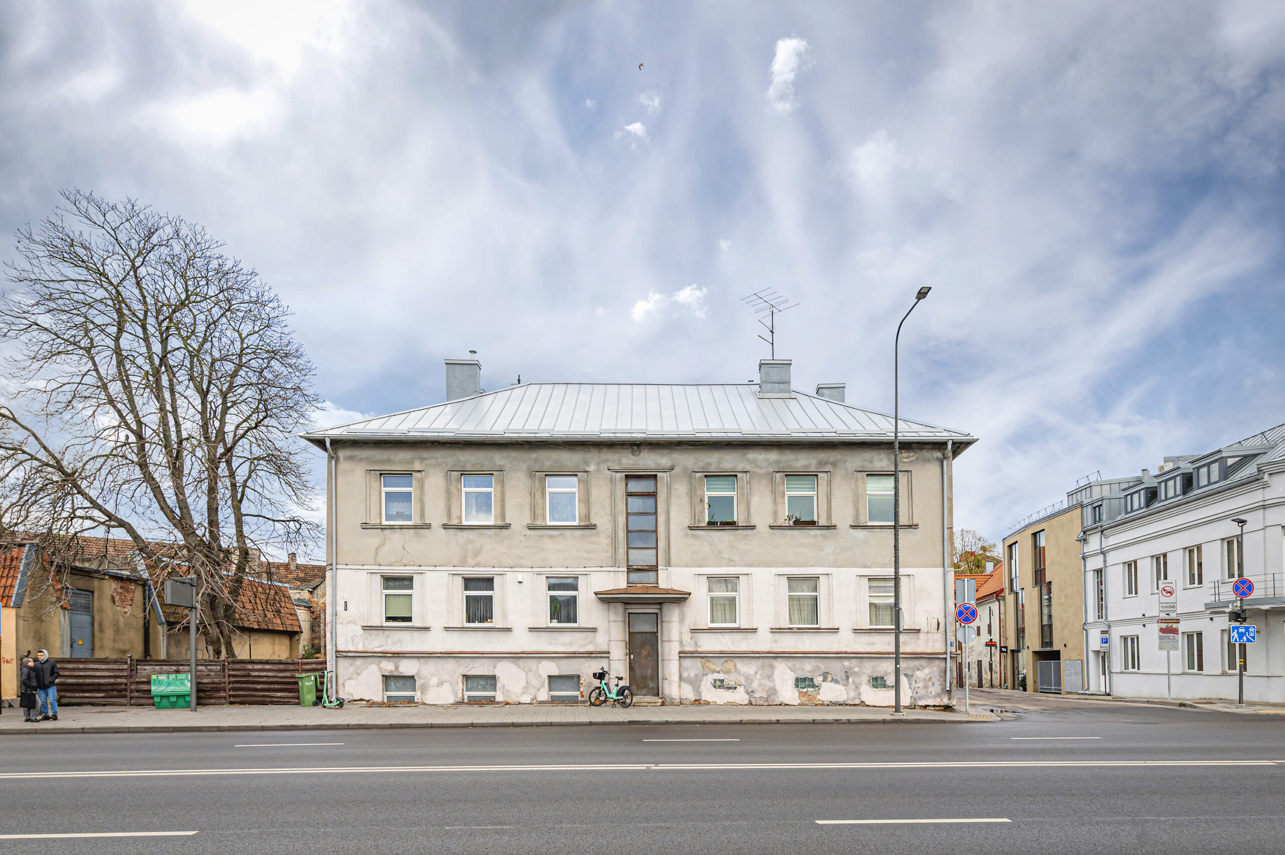 Butas su parkavimo vieta Kauno senamiestyje